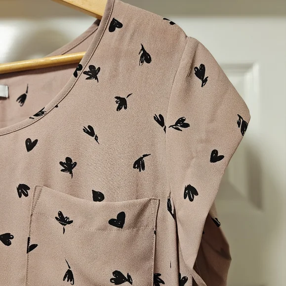 Shirt - Picture 3 of 4